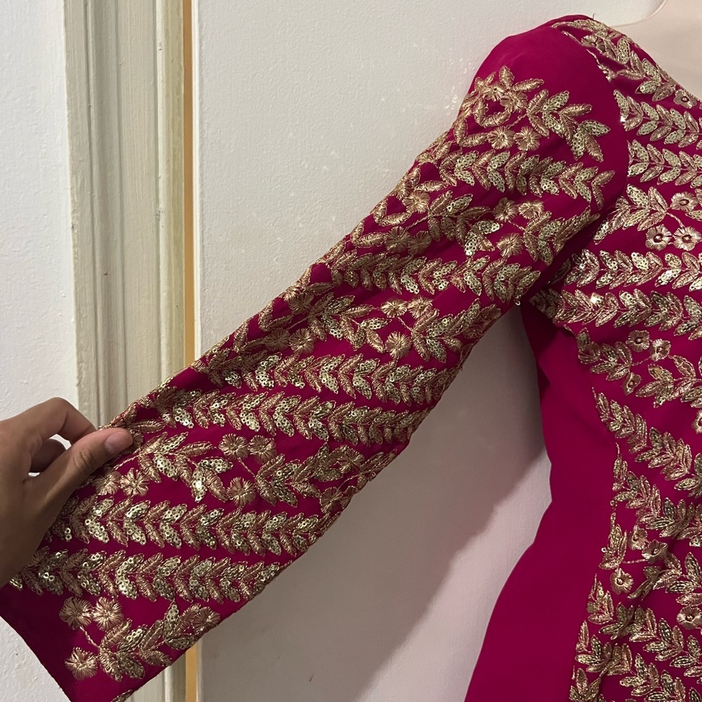 Elegant magenta and gold palazzo suit - Picture 5 of 9